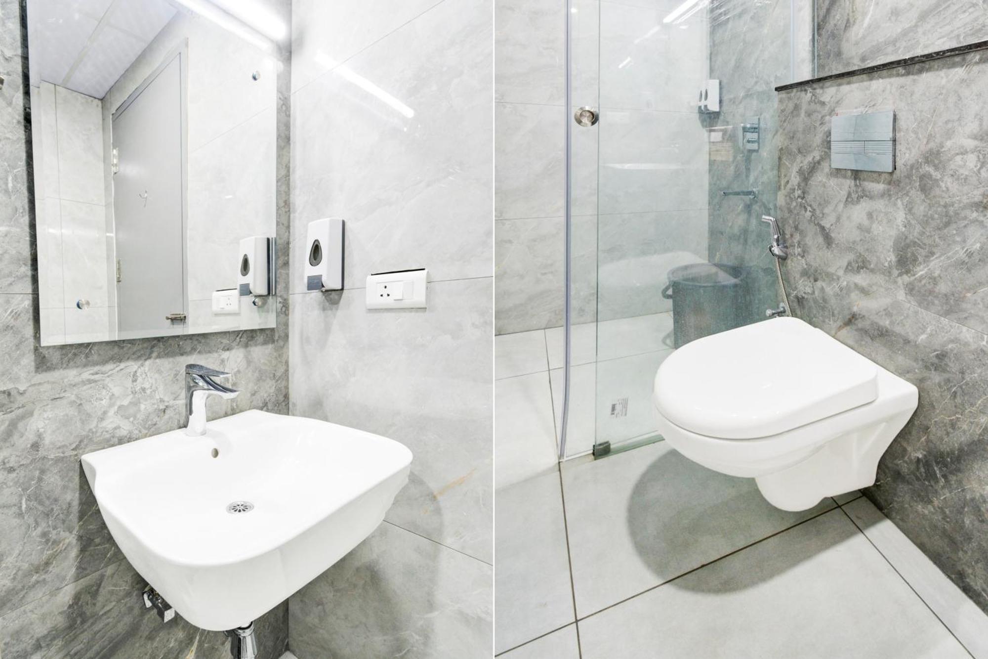 Super Townhouse Unnam Hotels Backside Of Tabala Rasa Pub, Financial District حيدر أباد المظهر الخارجي الصورة